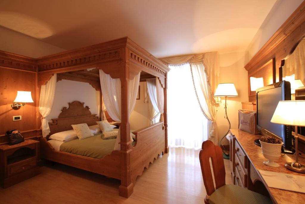Dolce Avita Hotel Spa & Resort Andalo Room photo