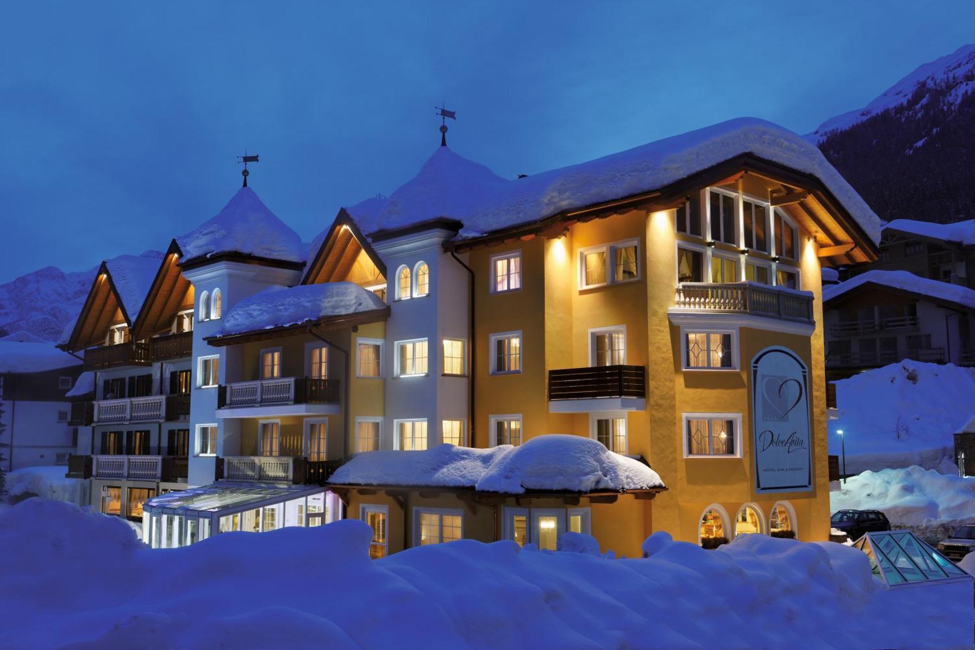 Dolce Avita Hotel Spa & Resort Andalo Exterior photo